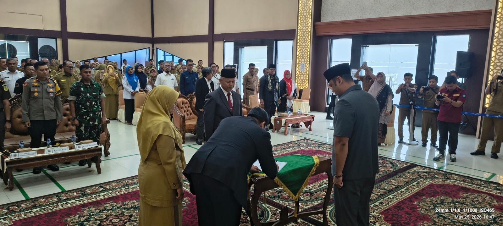 Bupati Sijunjung Benny Dwifa Yuswir Melantik Sekretaris Daerah Defenitif